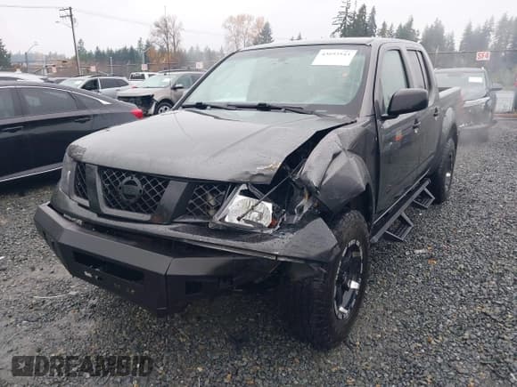 ✅ 2007 Nissan Frontier SE • VIN: 1N6AD07W47C407926 • Lot: 43692543. Wystawiony na IAAI z przebiegiem 243 402 mil. Bezpłatny archiwum sprzedaży aukcyjnych z USA i szczegółowy raport historii pojazdu na DreamBid. Zdjęcie 6.