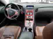 2010 Hyundai Genesis Coupe с VIN KMHHU6KH6AU007652, выставлен на аукционе Copart как лот 82744434 с пробегом 157 389 миль миль и Списание • Salvage title. История ставок и продаж доступна на DreamBid. Изображение 8.