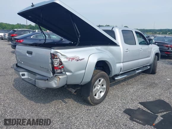 ✅ 2012 Toyota Tacoma PreRunner • VIN: 3TMKU4HNXCM033531 • Lot: 42428527. Wystawiony na IAAI z przebiegiem 62 372 mil. Bezpłatny archiwum sprzedaży aukcyjnych z USA i szczegółowy raport historii pojazdu na DreamBid. Zdjęcie 4.