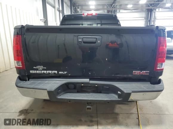 ✅ 2013 GMC Sierra 1500 SLT • VIN: 1GTR2WE75DZ408490 • Lot: 49832915. Listed on Copart with 96,395 mi. Free auction sales archive from the USA and detailed vehicle history report at DreamBid. Image 6.