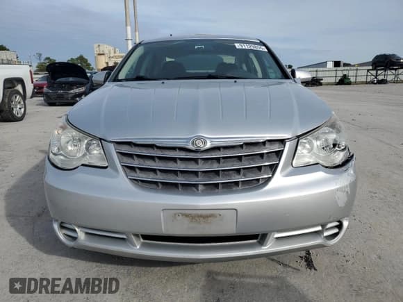 ✅ 2009 Chrysler Sebring Touring • VIN: 1C3LC56B39N549528 • Лот: 91129855. Опубликован ранее на Copart с пробегом 192 610 миль. Бесплатный доступ к архиву аукционных продаж из США и подробный отчёт об истории автомобиля на DreamBid. Изображение 5.