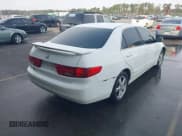 ✅ 2005 Honda Accord EX • VIN: 1HGCM56795A078377 • Lot: 43728075. Listed on IAAI with 217,440 mi. Free auction sales archive from the USA and detailed vehicle history report at DreamBid. Image 4.