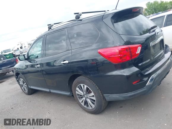 ✅ 2017 Nissan Pathfinder SL • VIN: 5N1DR2MM5HC607078 • Lot: 42188971. Wystawiony na IAAI z przebiegiem 142 753 mil. Bezpłatny archiwum sprzedaży aukcyjnych z USA i szczegółowy raport historii pojazdu na DreamBid. Zdjęcie 14.