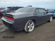 ✅ 2014 Dodge Challenger R/T Classic • VIN: 2C3CDYBT6EH196735 • Lot: 76227254. Wystawiony na Copart z przebiegiem 89 575 mil. Bezpłatny archiwum sprzedaży aukcyjnych z USA i szczegółowy raport historii pojazdu na DreamBid. Zdjęcie 3.
