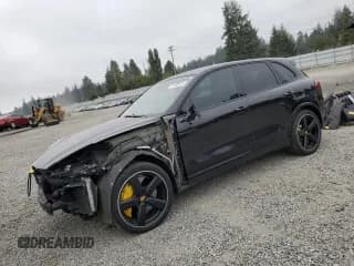 ✅ 2016 Porsche Cayenne Turbo • VIN: WP1AC2A20GLA86585 • Lot: 71105515. Wystawiony na Copart z przebiegiem 67 457 mil. Bezpłatny archiwum sprzedaży aukcyjnych z USA i szczegółowy raport historii pojazdu na DreamBid. Zdjęcie 1.