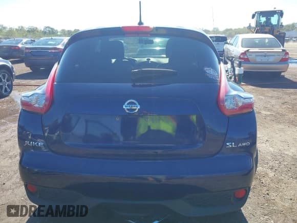 ✅ 2015 Nissan Juke S • VIN: JN8AF5MV3FT557129 • Lot: 43383154. Wystawiony na IAAI z przebiegiem 102 050 mil. Bezpłatny archiwum sprzedaży aukcyjnych z USA i szczegółowy raport historii pojazdu na DreamBid. Zdjęcie 16.