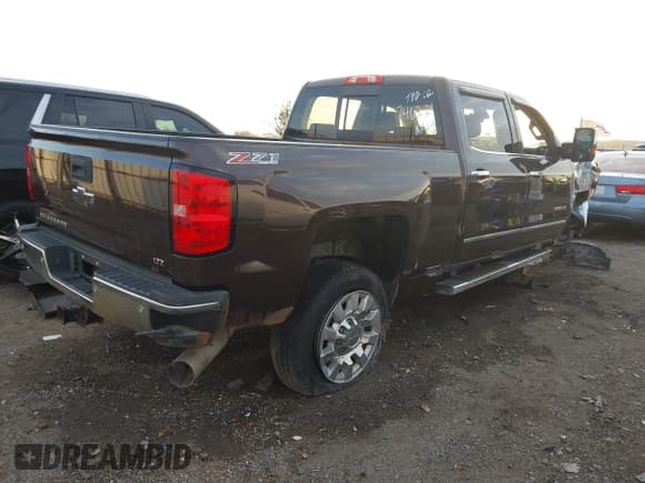 ✅ 2016 Chevrolet Silverado 2500HD LTZ • VIN: 1GC1KWE84GF127700 • Lot: 41120551. Listed on IAAI with 153,077 mi. Free auction sales archive from the USA and detailed vehicle history report at DreamBid. Image 4.