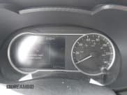 ✅ 2023 Nissan Versa SR • VIN: 3N1CN8FV6PL861649 • Lot: 42440285. Wystawiony na IAAI z przebiegiem 42 771 mil. Bezpłatny archiwum sprzedaży aukcyjnych z USA i szczegółowy raport historii pojazdu na DreamBid. Zdjęcie 7.