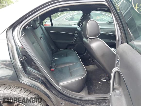 ✅ 2012 Lincoln MKZ • VIN: 3LNHL2JC2CR833961 • Lot: 42984860. Wystawiony na IAAI z przebiegiem 104 806 mil. Bezpłatny archiwum sprzedaży aukcyjnych z USA i szczegółowy raport historii pojazdu na DreamBid. Zdjęcie 8.