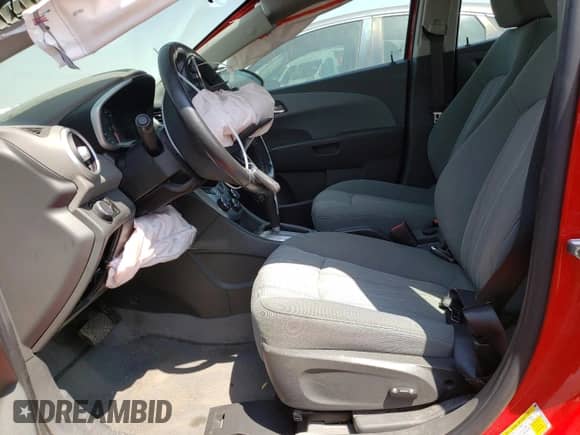 2019 Chevrolet Sonic LT с VIN 1G1JD5SB0K4124634, выставлен на аукционе Copart как лот 65480134 с пробегом 44 836 миль миль и Списание • Salvage title. История ставок и продаж доступна на DreamBid. Изображение 7.