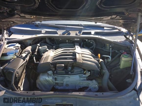 ✅ 2008 Volkswagen Touareg V6 • VIN: WVGBE77L78D078715 • Lot: 43550387. Listed on IAAI with 99,235 mi. Free auction sales archive from the USA and detailed vehicle history report at DreamBid. Image 10.