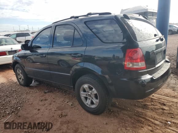 ✅ 2004 Kia Sorento LX • VIN: KNDJC733645330129 • Лот: 70151565. Опубликован ранее на Copart с пробегом 114 869 миль. Бесплатный доступ к архиву аукционных продаж из США и подробный отчёт об истории автомобиля на DreamBid. Изображение 2.