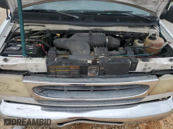 ✅ 2000 Ford Econoline Passenger XL • VIN: 1FBSS31L5YHB52306 • Lot: 80533015. Listed on Copart with 268,384 mi. Free auction sales archive from the USA and detailed vehicle history report at DreamBid. Image 12.