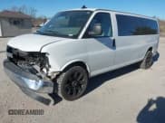 ✅ 2019 Chevrolet Express Passenger LT • VIN: 1GAZGPFG2K1272300 • Lot: 43719938. Wystawiony na IAAI z przebiegiem 230 638 mil. Bezpłatny archiwum sprzedaży aukcyjnych z USA i szczegółowy raport historii pojazdu na DreamBid. Zdjęcie 17.