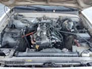 ✅ 2002 Toyota Tacoma PreRunner • VIN: 5TEGM92N12Z091590 • Лот: 90398105. Опубликован ранее на Copart с пробегом 141 853 миль. Бесплатный доступ к архиву аукционных продаж из США и подробный отчёт об истории автомобиля на DreamBid. Изображение 11.