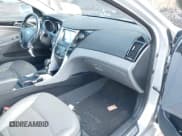 ✅ 2014 Hyundai Sonata Limited • VIN: 5NPEC4AB1EH912666 • Лот: 41672182. Опубликован ранее на IAAI с пробегом 111 003 миль. Бесплатный доступ к архиву аукционных продаж из США и подробный отчёт об истории автомобиля на DreamBid. Изображение 5.