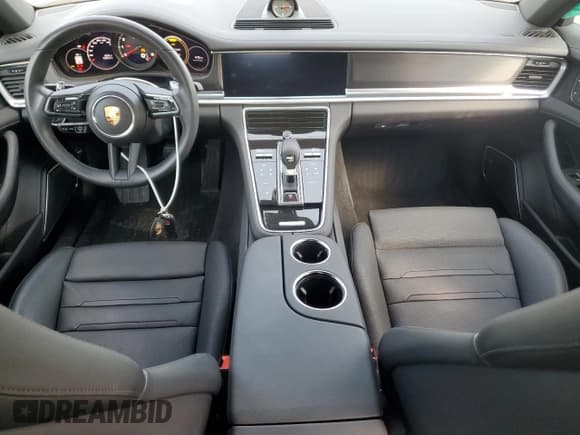 ✅ 2023 Porsche Panamera • VIN: WP0AJ2A79PL103855 • Lot: 67130195. Listed on Copart with 9,579 mi. Free auction sales archive from the USA and detailed vehicle history report at DreamBid. Image 8.