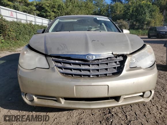 ✅ 2010 Chrysler Sebring Limited • VIN: 1C3CC5FB2AN110535 • Лот: 84455825. Опубликован ранее на Copart с пробегом 115 592 миль. Бесплатный доступ к архиву аукционных продаж из США и подробный отчёт об истории автомобиля на DreamBid. Изображение 5.