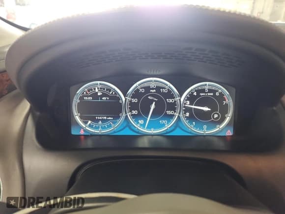 ✅ 2013 Jaguar XJ • VIN: SAJWA1C74D8V40837 • Лот: 93252035. Опубликован ранее на Copart с пробегом 114 778 миль. Бесплатный доступ к архиву аукционных продаж из США и подробный отчёт об истории автомобиля на DreamBid. Изображение 9.