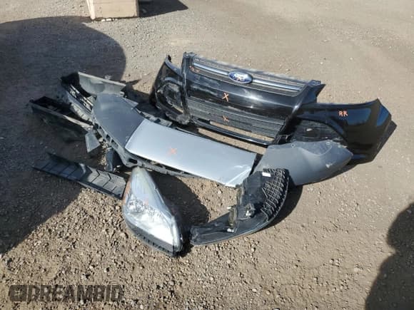 ✅ 2016 Ford Escape SE • VIN: 1FMCU9G91GUC31417 • Lot: 85555605. Listed on Copart with 46,481 mi. Free auction sales archive from the USA and detailed vehicle history report at DreamBid. Image 13.