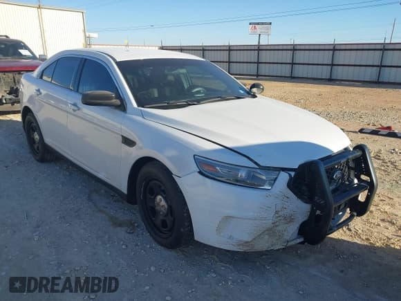 ✅ 2013 Ford Police Interceptor • VIN: 1FAHP2M83DG199915 • Lot: 41396530. Wystawiony na IAAI z przebiegiem 76 218 mil. Bezpłatny archiwum sprzedaży aukcyjnych z USA i szczegółowy raport historii pojazdu na DreamBid. Zdjęcie 1.