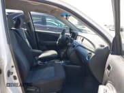 ✅ 2003 Mitsubishi Outlander LS • VIN: JA4LX31G43U106626 • Lot: 42158764. Wystawiony na IAAI z przebiegiem 147 932 mil. Bezpłatny archiwum sprzedaży aukcyjnych z USA i szczegółowy raport historii pojazdu na DreamBid. Zdjęcie 5.