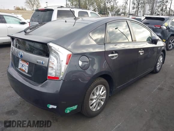 ✅ 2014 Toyota Prius • VIN: JTDKN3DP9E3064742 • Лот: 43751387. Опубликован ранее на IAAI с пробегом 84 249 миль. Бесплатный доступ к архиву аукционных продаж из США и подробный отчёт об истории автомобиля на DreamBid. Изображение 4.
