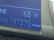 ✅ 2015 Toyota 4Runner SR5 Premium • VIN: JTEZU5JR8F5092617 • Lot: 43422294. Wystawiony na IAAI z przebiegiem 197 270 mil. Bezpłatny archiwum sprzedaży aukcyjnych z USA i szczegółowy raport historii pojazdu na DreamBid. Zdjęcie 15.