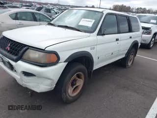 ✅ 2000 Mitsubishi Montero Sport LS • VIN: JA4LS31H3YP005719 • Lot: 43704060. Wystawiony na IAAI z przebiegiem Nie podano. Bezpłatny archiwum sprzedaży aukcyjnych z USA i szczegółowy raport historii pojazdu na DreamBid. Zdjęcie 2.