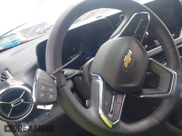 2025 Chevrolet Equinox FWD LT с VIN 3GNAXHEG7SL114014, выставлен на аукционе IAAI как лот 42026144 с пробегом 6 147 миль миль и . История ставок и продаж доступна на DreamBid. Изображение 11.