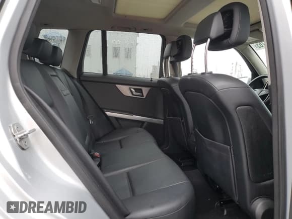 ✅ 2010 Mercedes-Benz GLK 350 • VIN: WDCGG8HB7AF309083 • Лот: 91412765. Опубликован ранее на Copart с пробегом 197 596 миль. Бесплатный доступ к архиву аукционных продаж из США и подробный отчёт об истории автомобиля на DreamBid. Изображение 10.