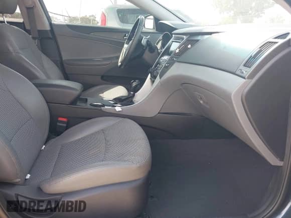 2011 Hyundai Sonata SE с VIN 5NPEC4AB4BH178519, выставлен на аукционе IAAI как лот 42369746 с пробегом 107 067 миль миль и . История ставок и продаж доступна на DreamBid. Изображение 5.