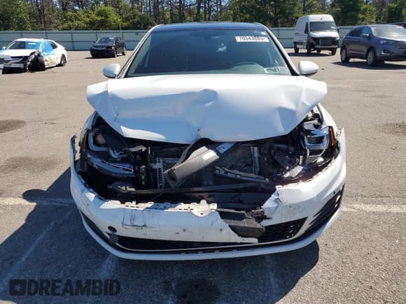 ✅ 2015 Volkswagen Golf GTI S • VIN: 3VW447AU9FM076884 • Lot: 70343885. Listed on Copart with 53,297 mi. Free auction sales archive from the USA and detailed vehicle history report at DreamBid. Image 5.