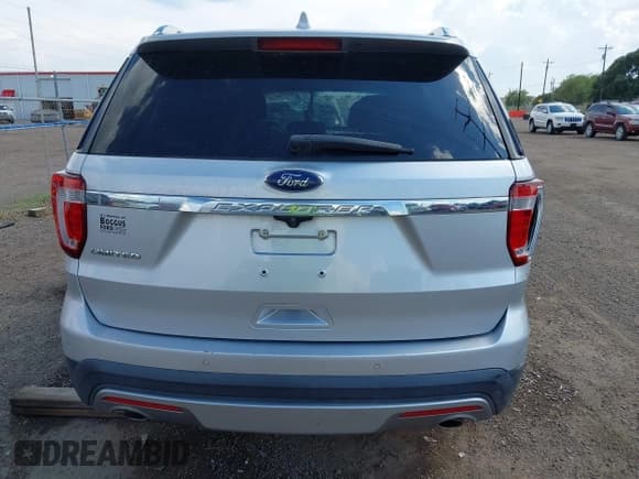 ✅ 2017 Ford Explorer Limited • VIN: 1FM5K7F83HGD63672 • Lot: 43024229. Listed on IAAI with 139,475 mi. Free auction sales archive from the USA and detailed vehicle history report at DreamBid. Image 17.