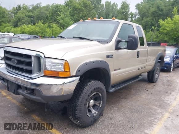 ✅ 2000 Ford F-250 XL • VIN: 1FTNX21F6YEB96962 • Лот: 42429012. Опубликован ранее на IAAI с пробегом 310 704 миль. Бесплатный доступ к архиву аукционных продаж из США и подробный отчёт об истории автомобиля на DreamBid. Изображение 2.