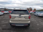 ✅ 2017 Ford Explorer Platinum • VIN: 1FM5K8HT1HGD51155 • Lot: 43648190. Wystawiony na IAAI z przebiegiem 113 686 mil. Bezpłatny archiwum sprzedaży aukcyjnych z USA i szczegółowy raport historii pojazdu na DreamBid. Zdjęcie 16.