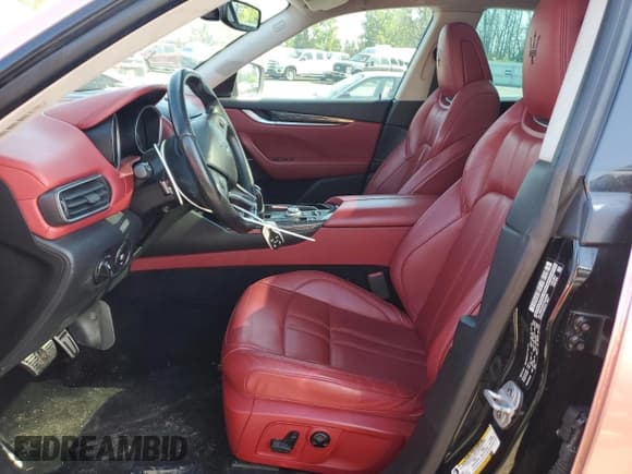 ✅ 2017 Maserati Levante • VIN: ZN661XUS1HX243202 • Lot: 55456535. Listed on Copart with 77,738 mi. Free auction sales archive from the USA and detailed vehicle history report at DreamBid. Image 7.