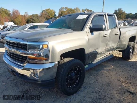✅ 2017 Chevrolet Silverado 1500 LT • VIN: 1GCVKRECXHZ282064 • Лот: 43625634. Опубликован ранее на IAAI с пробегом 120 550 миль. Бесплатный доступ к архиву аукционных продаж из США и подробный отчёт об истории автомобиля на DreamBid. Изображение 17.
