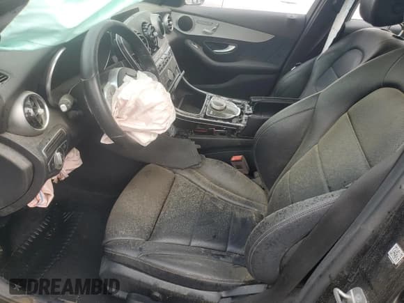 ✅ 2020 Mercedes-Benz C 300 • VIN: 55SWF8DBXLU323558 • Lot: 70176315. Listed on Copart with Not provided. Free auction sales archive from the USA and detailed vehicle history report at DreamBid. Image 7.