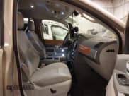 ✅ 2010 Chrysler Town & Country Limited • VIN: 2A4RR7DX5AR386462 • Lot: 41781713. Wystawiony na IAAI z przebiegiem 183 091 mil. Bezpłatny archiwum sprzedaży aukcyjnych z USA i szczegółowy raport historii pojazdu na DreamBid. Zdjęcie 5.