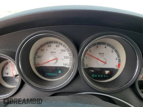 2008 Dodge Charger SXT с VIN 2B3KA33G68H323204, выставлен на аукционе Copart как лот 61752564 с пробегом 172 804 миль миль и Списание • Salvage title. История ставок и продаж доступна на DreamBid. Изображение 9.