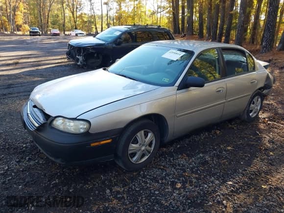 ✅ 2002 Chevrolet Malibu • VIN: 1G1ND52J72M718209 • Lot: 43550014. Listed on IAAI with 99,204 mi. Free auction sales archive from the USA and detailed vehicle history report at DreamBid. Image 2.