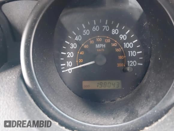 ✅ 2008 Chevrolet Aveo LS • VIN: KL1TD66648B251658 • Lot: 43674501. Wystawiony na IAAI z przebiegiem 198 043 mil. Bezpłatny archiwum sprzedaży aukcyjnych z USA i szczegółowy raport historii pojazdu na DreamBid. Zdjęcie 7.