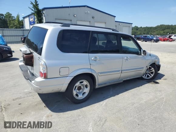 ✅ 2005 Suzuki XL7 LX • VIN: JS3TX92V154110191 • Lot: 80731485. Wystawiony na Copart z przebiegiem 249 932 mil. Bezpłatny archiwum sprzedaży aukcyjnych z USA i szczegółowy raport historii pojazdu na DreamBid. Zdjęcie 3.