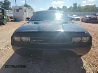 2013 Dodge Challenger SXT Plus z VIN 2C3CDYAG4DH704171, wystawiony jako Copart lot #81691675 z przebiegiem 123 354 mil mil oraz Szkoda całkowita • Salvage title. Historia ofert i sprzedaży dostępna na DreamBid. Obrazek 5.