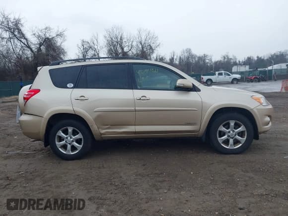 ✅ 2009 Toyota RAV4 Limited • VIN: 2T3BK31V39W008861 • Lot: 41690921. Listed on IAAI with 198,510 mi. Free auction sales archive from the USA and detailed vehicle history report at DreamBid. Image 13.