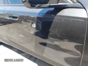 ✅ 2026 BMW 5 Series 530i • VIN: WBA43FJ08TCU98197 • Lot: 42604141. Listed on IAAI with 887 mi. Free auction sales archive from the USA and detailed vehicle history report at DreamBid. Image 19.