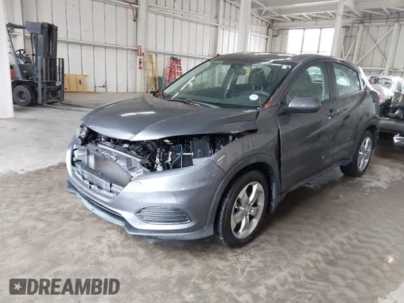 ✅ 2019 Honda HR-V LX • VIN: 3CZRU5H31KG701579 • Lot: 43312842. Wystawiony na IAAI z przebiegiem Nie podano. Bezpłatny archiwum sprzedaży aukcyjnych z USA i szczegółowy raport historii pojazdu na DreamBid. Zdjęcie 17.