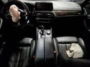 ✅ 2018 BMW 5 Series 540i xDrive • VIN: WBAJE7C52JWD51996 • Лот: 91370455. Опубликован ранее на Copart с пробегом Не указан. Бесплатный доступ к архиву аукционных продаж из США и подробный отчёт об истории автомобиля на DreamBid. Изображение 8.