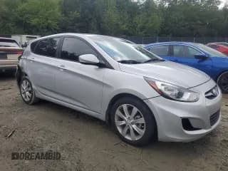 ✅ 2013 Hyundai Accent SE • VIN: KMHCU5AE7DU091478 • Лот: 73918854. Опубликован ранее на Copart с пробегом 74 712 миль. Бесплатный доступ к архиву аукционных продаж из США и подробный отчёт об истории автомобиля на DreamBid. Изображение 4.